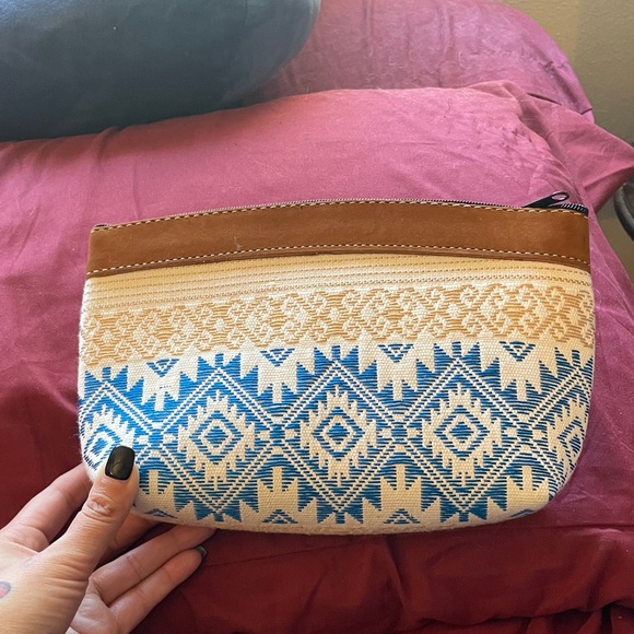 Tribal Patterned Blue and Tan Clutch - Picture 2 of 4